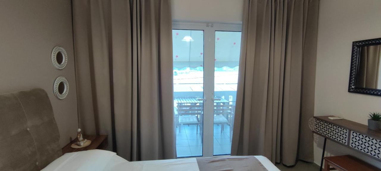 Alexandra'S Glifa Apartments Ngoại thất bức ảnh