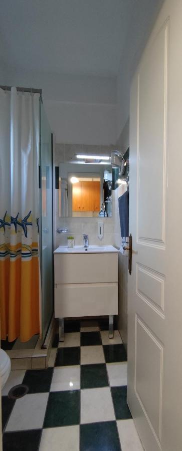 Alexandra'S Glifa Apartments Ngoại thất bức ảnh