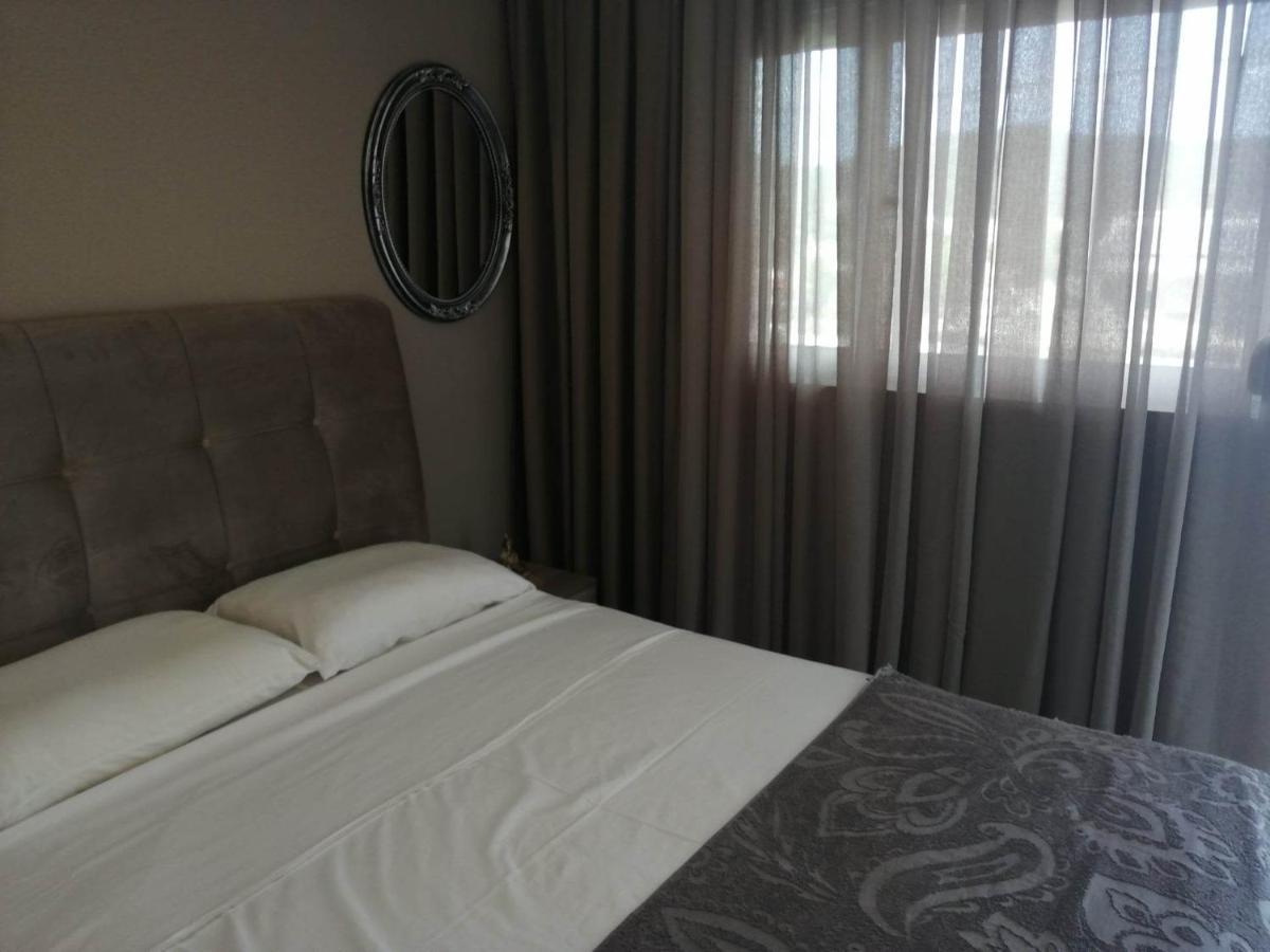 Alexandra'S Glifa Apartments Ngoại thất bức ảnh